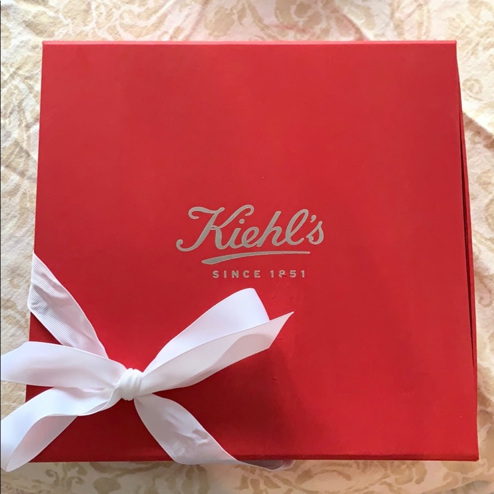 Kiehl’s Men’s Care kit.